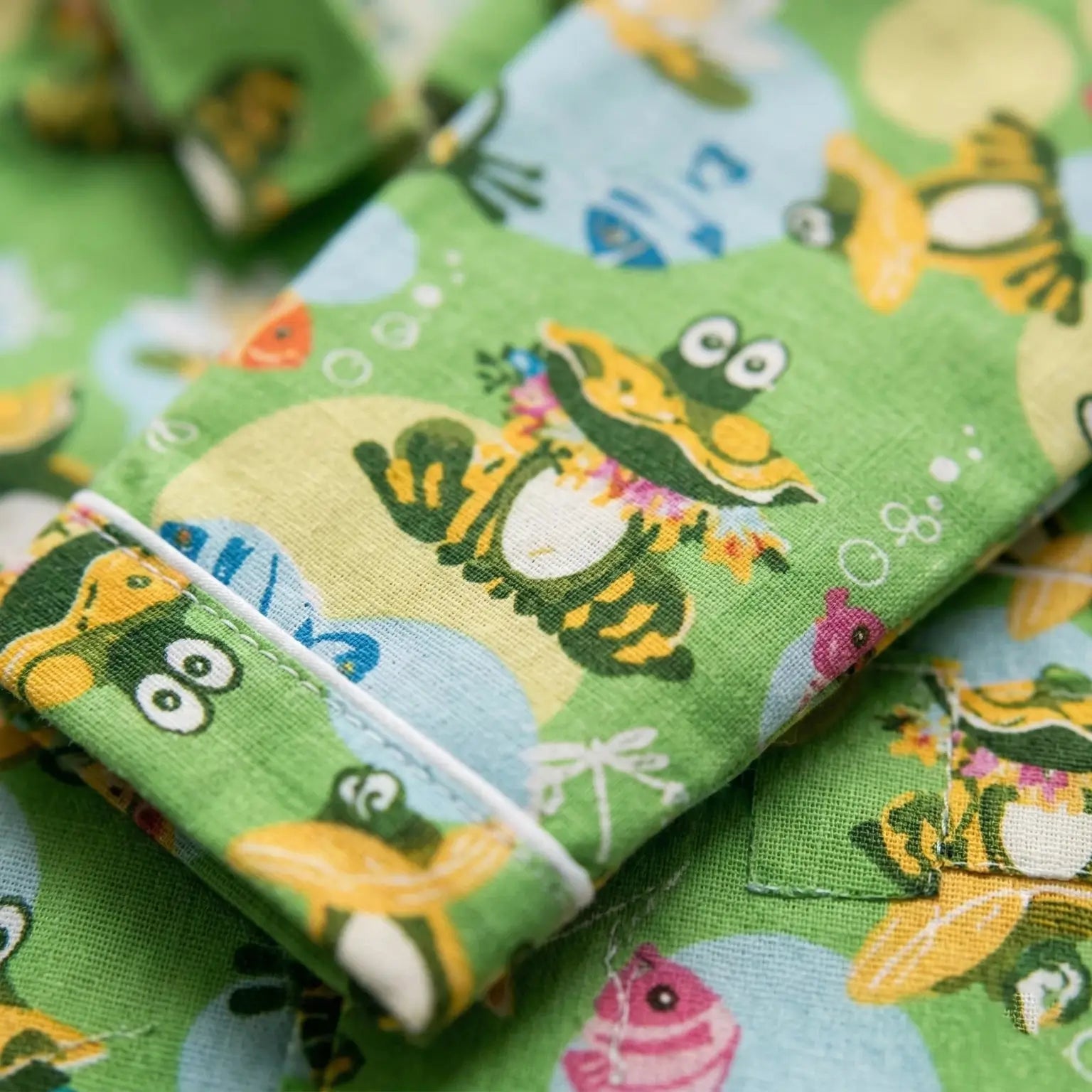 Frog Print Full Sleeve Night Suit Momuko Kids